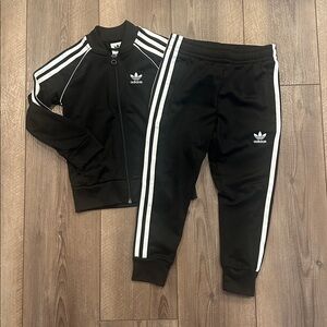 Kids Adidas Black Track Suit with White Accents / Size 4T-5T / zip-up and pants